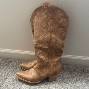 Women’s Cowgirl Boots